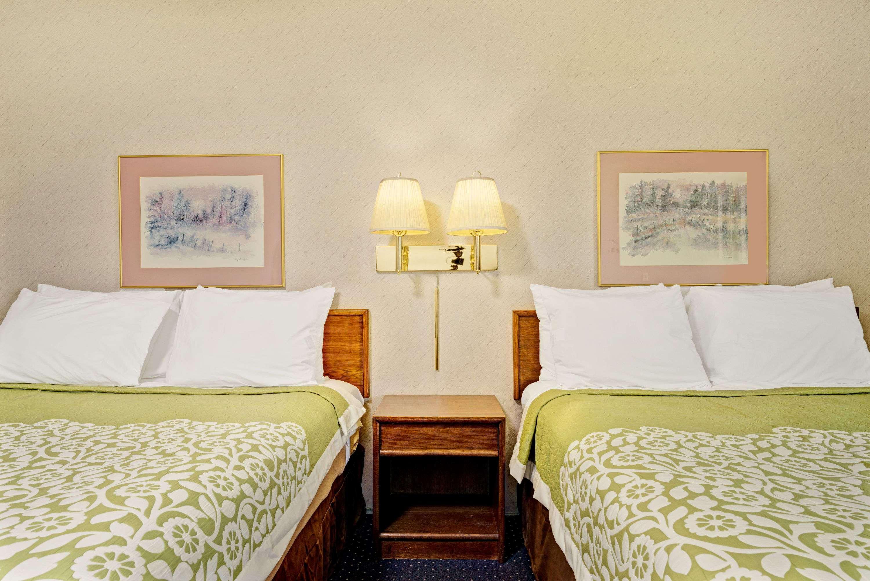 Days Inn By Wyndham Monticello Екстер'єр фото