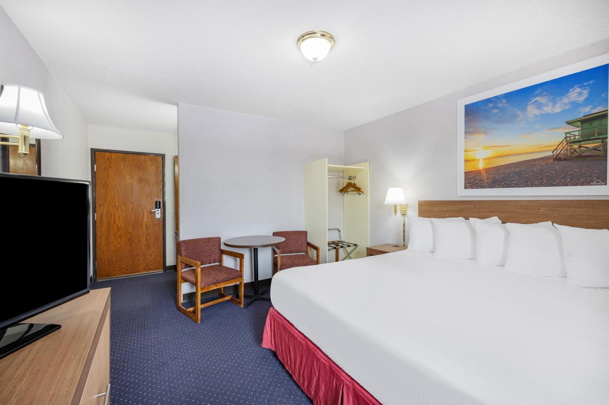 Days Inn By Wyndham Monticello Екстер'єр фото